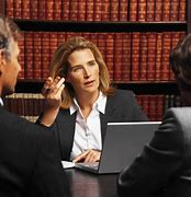 woman lawyer attorney using chatgpt AI